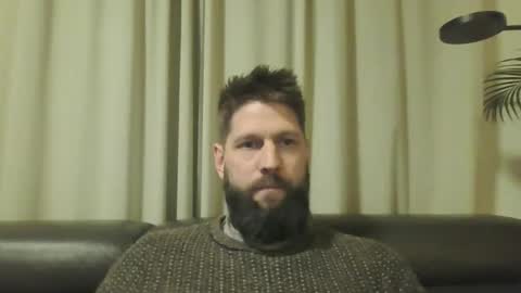 bubblebee1982 online show from December 15, 2024, 5:53 pm