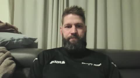 bubblebee1982 online show from January 15, 2025, 6:22 am