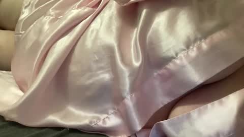 Snapshot of bubblegirl0 chatting on February 18, 2026, 9:55 pm bubblegirl online show from February 18, 2026, 9:55 pm