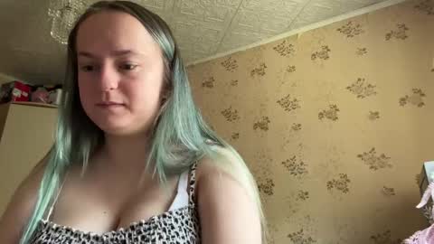 bubblegum_tempt online show from May 9, 2026, 4:50 am