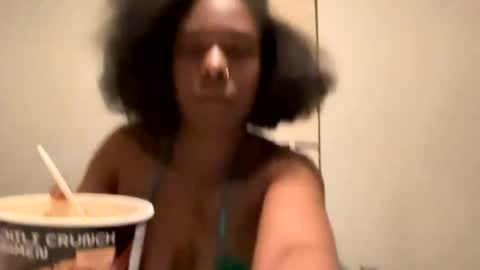 Bubblez the Doll online show from March 2, 2026, 3:41 am