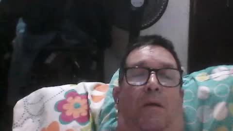 Snapshot of buchs32 chatting on June 18, 2026, 5:08 am buchs32 online show from June 18, 2026, 5:08 am
