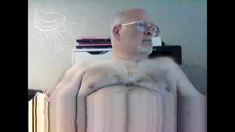 budapestgrandpa online show from May 8, 2026, 9:58 am