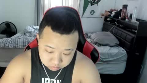 Snapshot of buffsexyman24 chatting on February 23, 2025, 2:04 pm buffsexyman24 online show from February 23, 2025, 2:04 pm