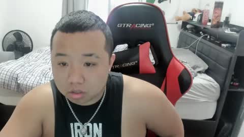 Snapshot of buffsexyman24 chatting on February 26, 2025, 2:46 pm buffsexyman24 online show from February 26, 2025, 2:46 pm