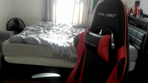 Snapshot of buffsexyman24 chatting on March 1, 2025, 6:43 pm buffsexyman24 online show from March 1, 2025, 6:43 pm