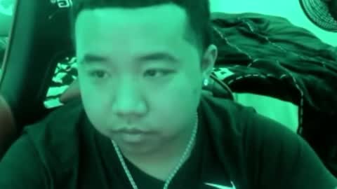 Snapshot of buffsexyman24 chatting on January 15, 2026, 1:54 am buffsexyman24 online show from January 15, 2026, 1:54 am