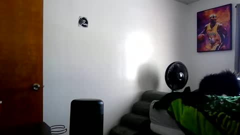 buffsexyman24 online show from February 26, 2026, 3:44 pm