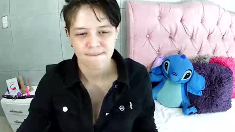 bug2025 online show from December 16, 2025, 1:43 am