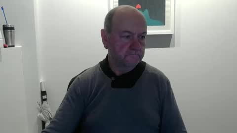 Snapshot of buggemann chatting on October 14, 2025, 4:13 am buggemann online show from October 14, 2025, 4:13 am