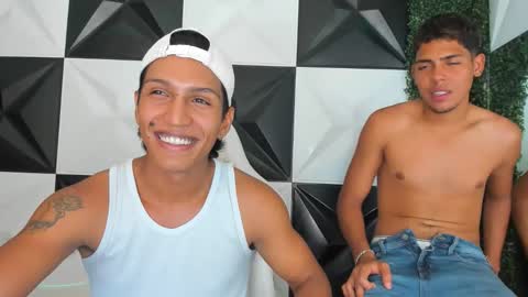 bull_cam online show from November 18, 2025, 6:12 pm