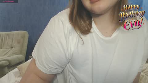 Snapshot of bull_cock_ chatting on December 18, 2024, 11:30 pm Eva 22  and Anton 24   PVT IS OPENED 60min online show from December 18, 2024, 11:30 pm