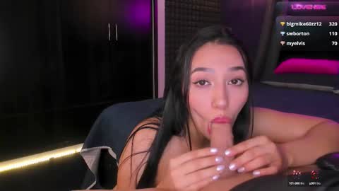 Snapshot of bull_vixen2001 chatting on October 15, 2025, 12:16 pm Bunny and The Rock online show from October 15, 2025, 12:16 pm