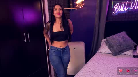 Snapshot of bull_vixen2001 chatting on November 29, 2025, 9:34 am Bunny and The Rock online show from November 29, 2025, 9:34 am