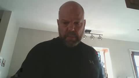 Snapshot of bulldog302w chatting on February 13, 2025, 6:38 pm bulldog302w online show from February 13, 2025, 6:38 pm