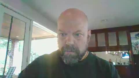 Snapshot of bulldog302w chatting on November 9, 2025, 4:27 pm bulldog302w online show from November 9, 2025, 4:27 pm