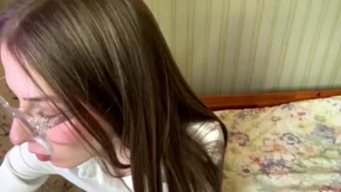 Mary online show from May 17, 2026, 2:02 pm