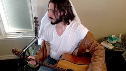 Snapshot of bumphreyhogart chatting on March 6, 2025, 6:37 pm bumphreyhogart online show from March 6, 2025, 6:37 pm