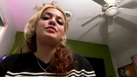 bunnibaby333 online show from September 22, 2025, 5:42 am