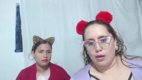 Snapshot of bunniosito chatting on November 5, 2025, 12:10 am bunniosito online show from November 5, 2025, 12:10 am