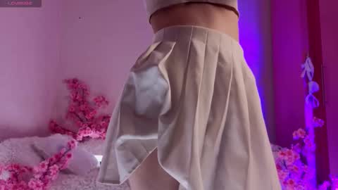 Snapshot of bunny_gaze chatting on February 24, 2026, 2:26 pm Kira online show from February 24, 2026, 2:26 pm