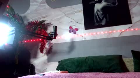 bunnybliss2 online show from June 24, 2026, 9:03 pm