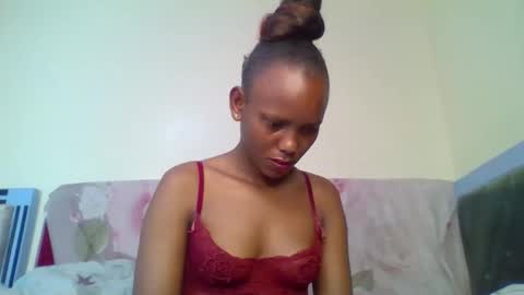 bunnydiva_ online show from December 16, 2025, 4:39 am