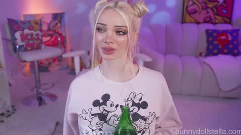 Stella online show from February 10, 2026, 12:04 am