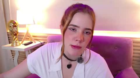 Snapshot of bunnyleahxxx chatting on July 17, 2026, 7:15 am ANASTASIA online show from July 17, 2026, 7:15 am