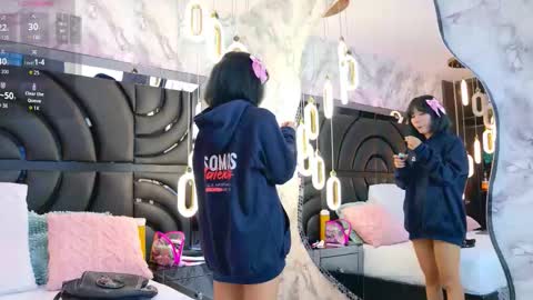 Bunny online show from November 27, 2025, 11:23 am