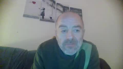 Snapshot of burnleyguy1977 chatting on January 3, 2025, 1:48 am burnleyguy1977 online show from January 3, 2025, 1:48 am