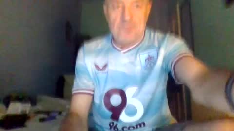 burnleyguy1977 online show from July 3, 2026, 2:51 am
