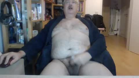 Snapshot of busibaer666 chatting on December 11, 2024, 4:39 am busi online show from December 11, 2024, 4:39 am