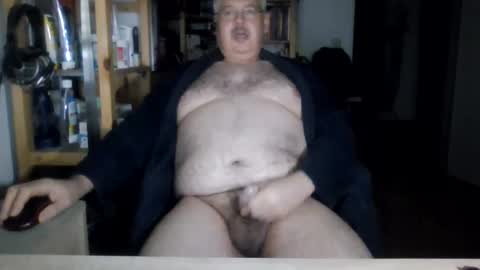 Snapshot of busibaer666 chatting on December 24, 2024, 3:38 am busi online show from December 24, 2024, 3:38 am