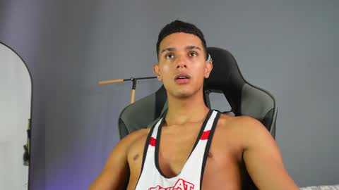 Buster independent model online show from May 24, 2026, 2:33 pm