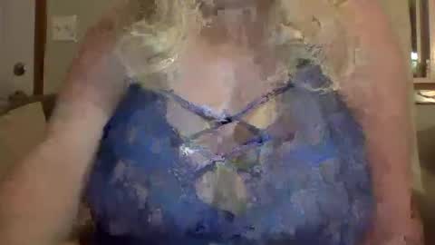 bustyflirt1 online show from October 29, 2025, 11:50 pm