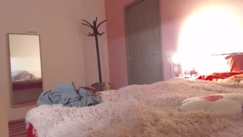 anna online show from March 11, 2025, 9:48 pm