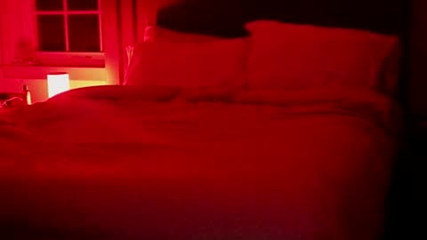 busy40somethingcpl online show from April 18, 2026, 3:10 am