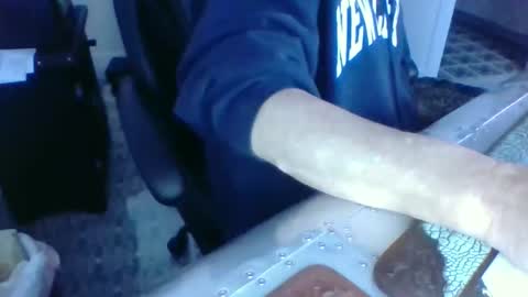 Snapshot of butslutt2 chatting on January 12, 2026, 4:01 pm butslutt2 online show from January 12, 2026, 4:01 pm