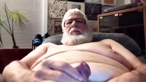 Buttercup online show from October 18, 2025, 10:05 am