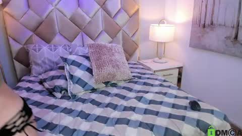 butterflydoll_ online show from April 25, 2026, 12:19 pm