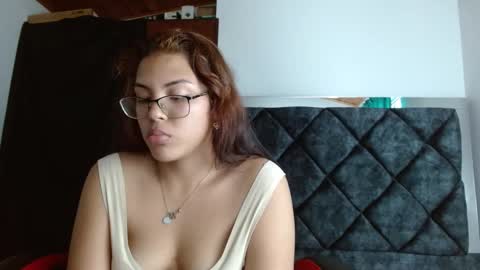 Snapshot of by_naughty chatting on December 30, 2024, 4:08 pm by_naughty online show from December 30, 2024, 4:08 pm
