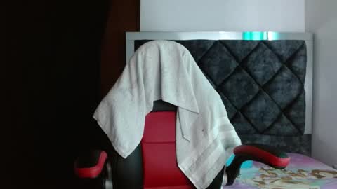 Snapshot of by_naughty chatting on January 4, 2025, 12:16 pm by_naughty online show from January 4, 2025, 12:16 pm