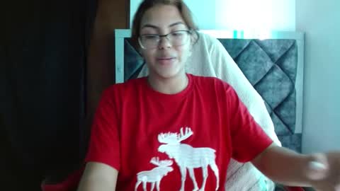 Snapshot of by_naughty chatting on January 4, 2025, 3:17 pm by_naughty online show from January 4, 2025, 3:17 pm