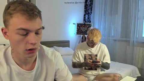 Snapshot of c10h15on chatting on January 15, 2026, 12:43 pm c10h15on online show from January 15, 2026, 12:43 pm