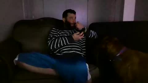 c2cmee online show from December 7, 2024, 2:31 am