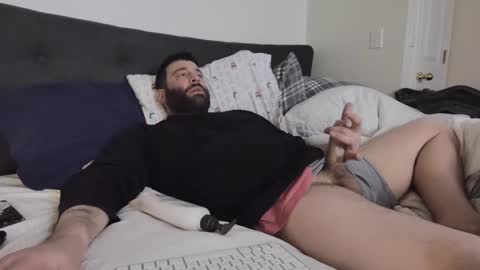 c2cmee online show from December 8, 2024, 3:10 am