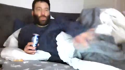 c2cmee online show from January 24, 2025, 5:31 am