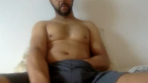 Snapshot of c2cwithmeeeee chatting on March 4, 2026, 4:35 pm c2cwithmeeeee online show from March 4, 2026, 4:35 pm