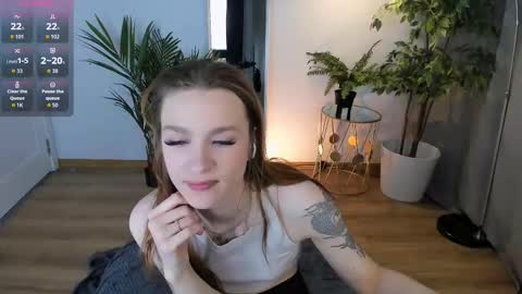 Polly online show from November 22, 2025, 9:36 pm